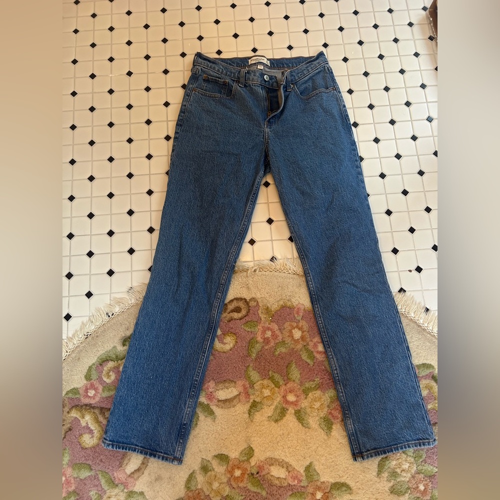 Abercrombie “90s straight leg” jeans
